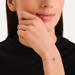 Crystal Letter Q Bracelet