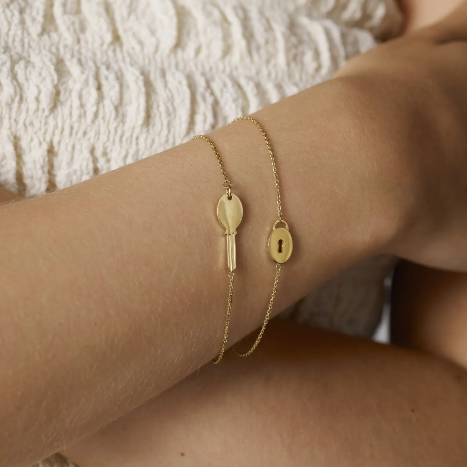 Friendship Bracelet Set Oval