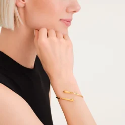 Hugged Bangle
