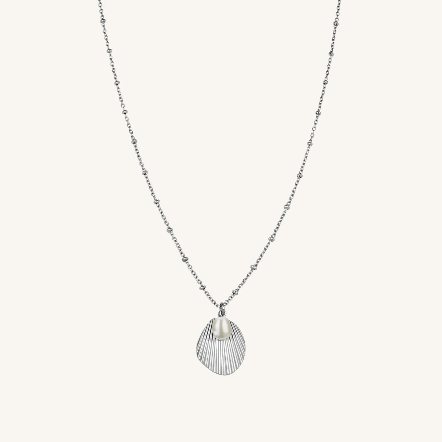 Shell and pearl necklace