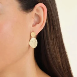 Shell earrings