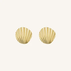 Shell studs